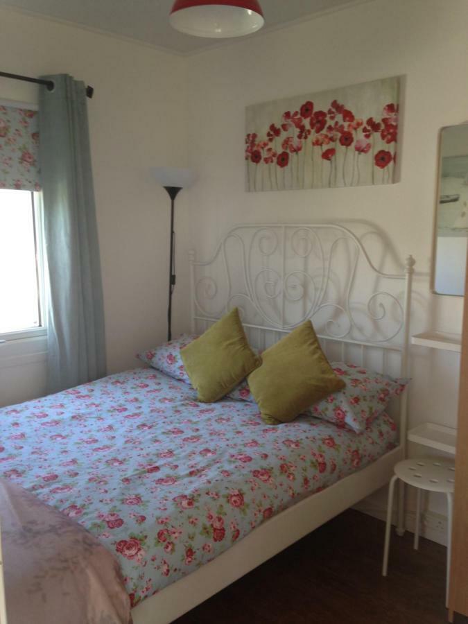 For-get-me-not Semi Detached